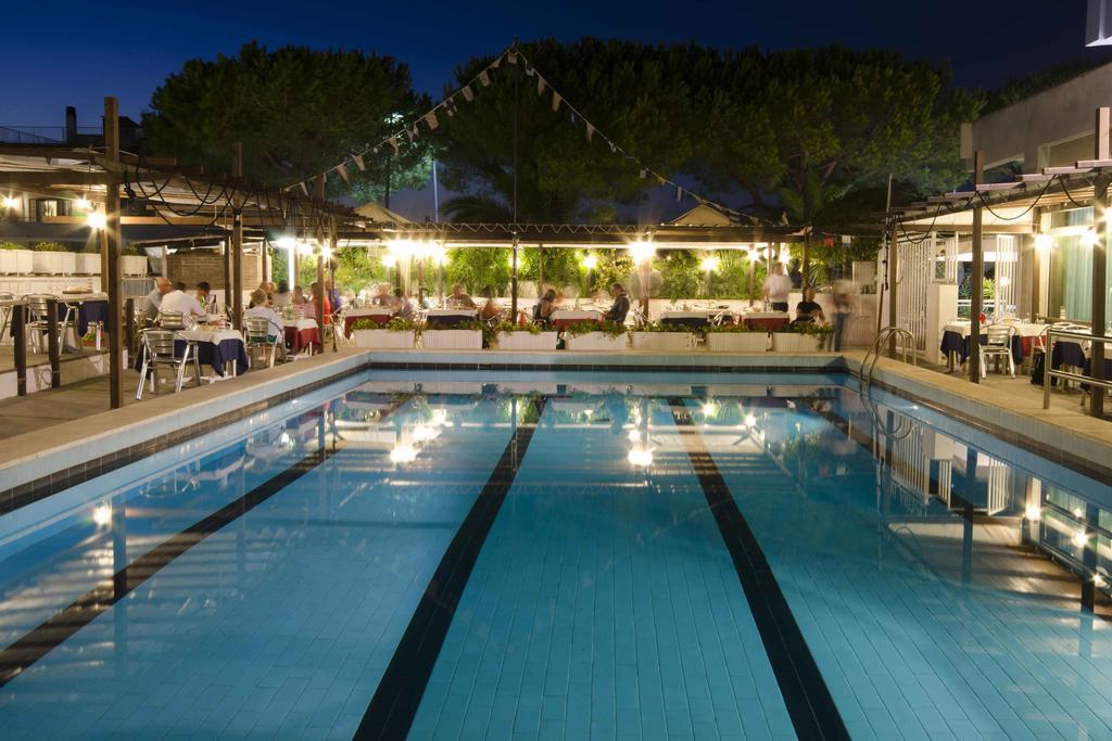 Grand Hotel Helios Tarquinia Exterior foto